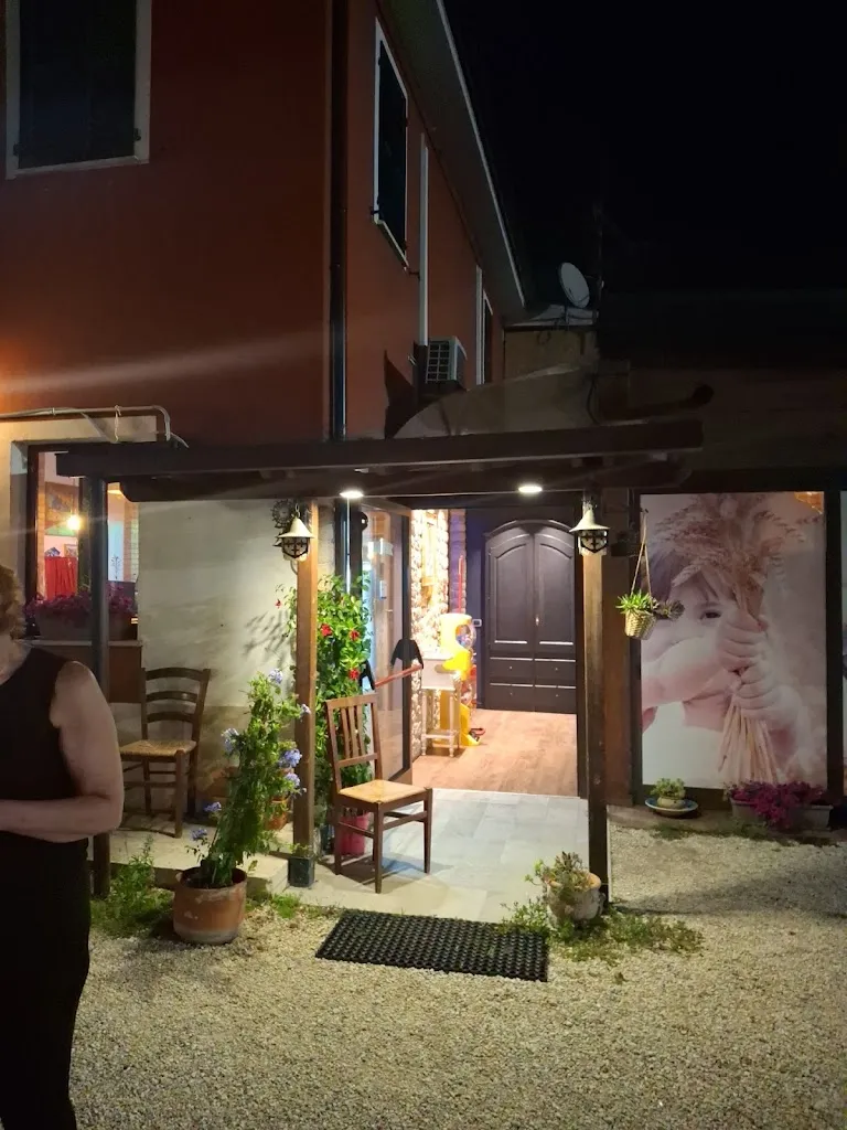 Mariangela Morelli_casa osteria mamà_Massa Fermana_avis