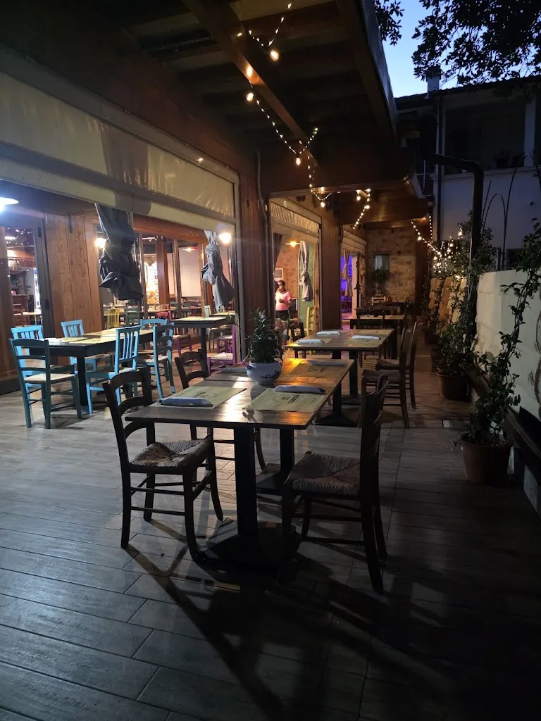 casa osteria mamà restaurant in Massa Fermana