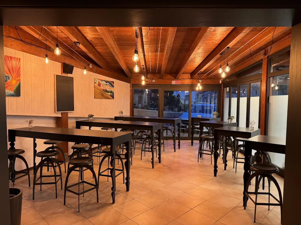 Ristorante Cappelli & Dino Cordari Pizzeria restaurant in Massa Fermana