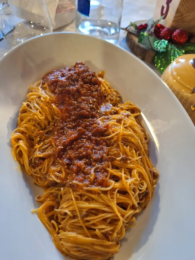 Giulia_Ristorante per Eventi Villa Amaranto_Massignano_review