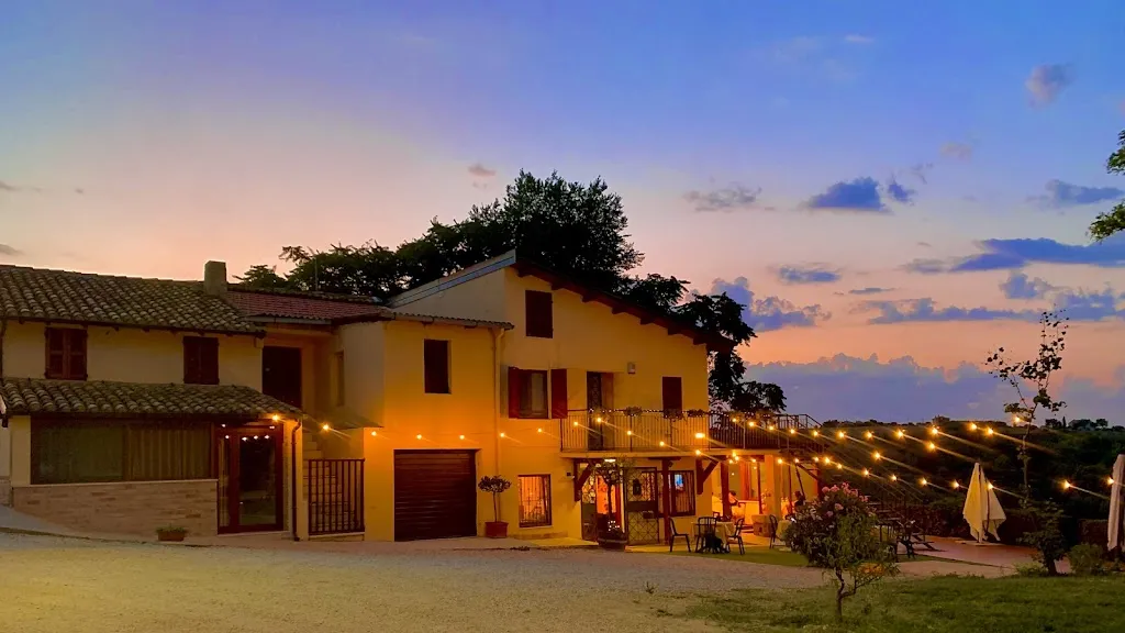 Chiaraluce Country House_Massignano_slider_image_1