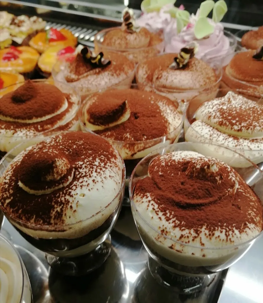 La Gustosa S.n.c. Di Pecchia Simone E Spurio Romina restaurant in Matelica