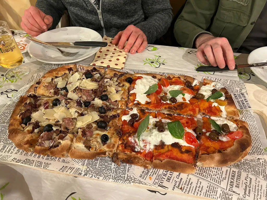 Ristorante Pizzeria Conca D'Oro_Mercatino Conca_slider_image_3