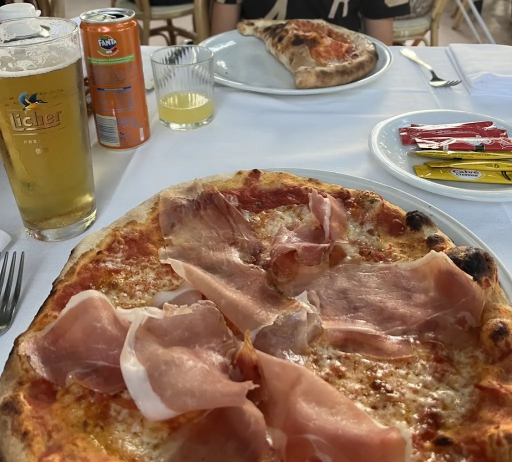 Tim de Vries_Piccolo Mondo_Mombaroccio_review