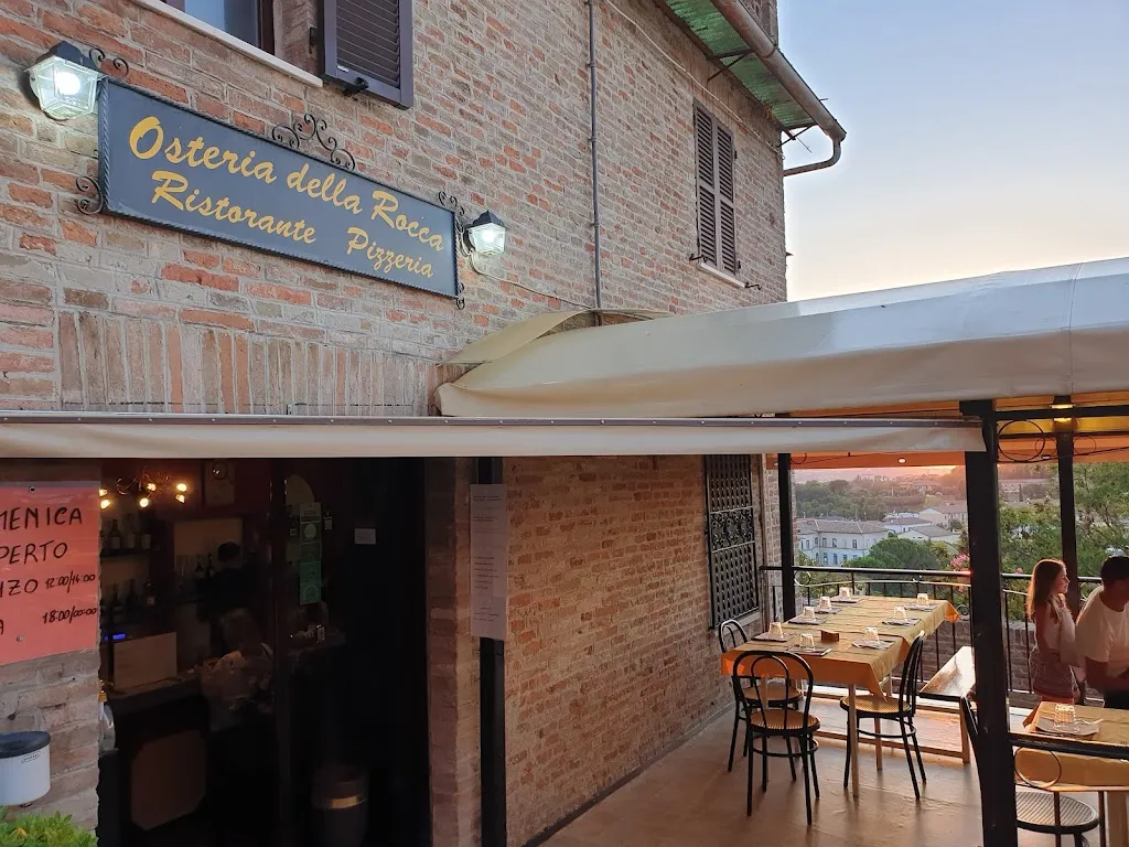 Osteria Della Rocca restaurant in Mondavio