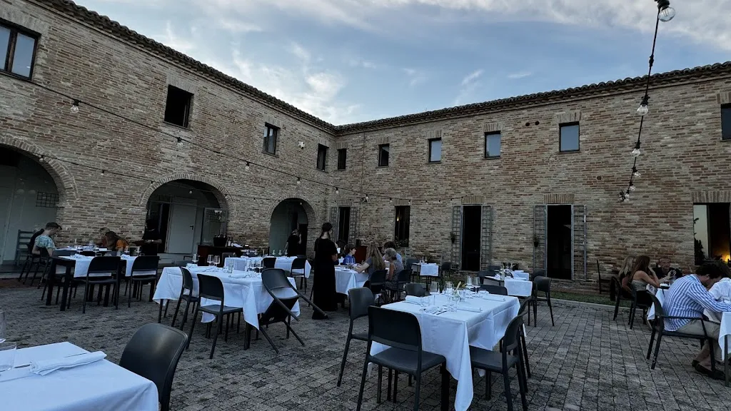 Fravento cibo e vino_Mondavio_slider_image_1