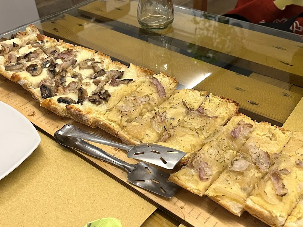 Shitong Yan_Ristorante La pecora e il lupo Arrosticineria, Bruschetteria_Macerata_review