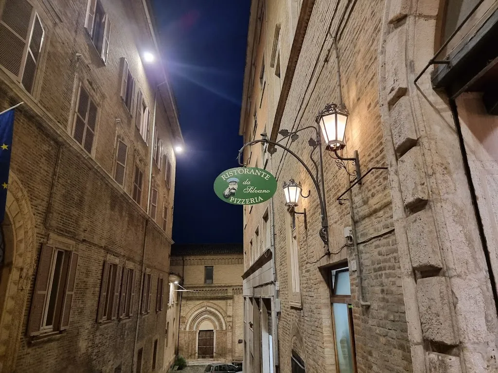 Ristorante-Pizzeria da Silvano di Ferri F._Macerata_slider_image_3