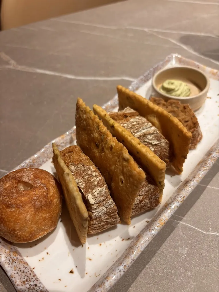 Isabella_Palazzo Cortesi - Cucina & Vino_Macerata_review