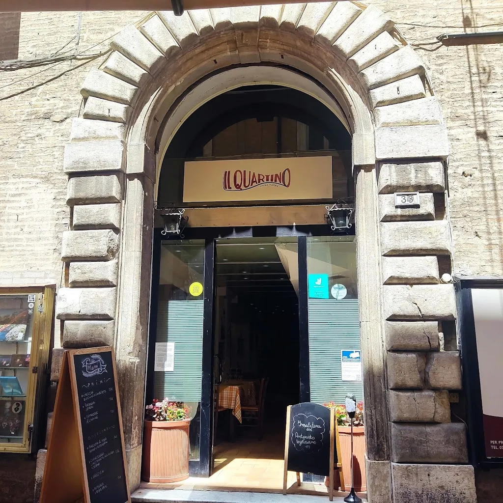 Osteria Pizzeria Il Quartino restaurant in Macerata