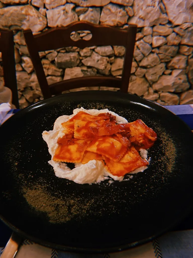 Aidan_Tenuta Scirocco cucina tipica agriturismo biologico_Casamassella_review