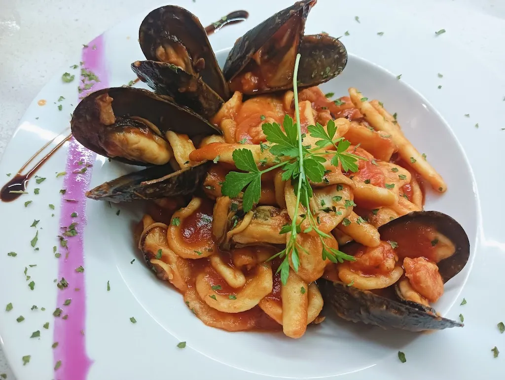 Tenuta Scirocco cucina tipica agriturismo biologico_Casamassella_slider_image_3