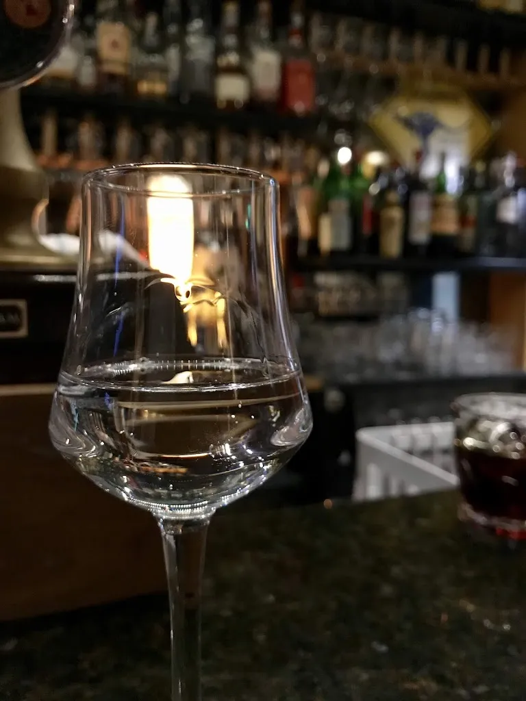 Alexander Pompili_La Lampada_Mogliano_review