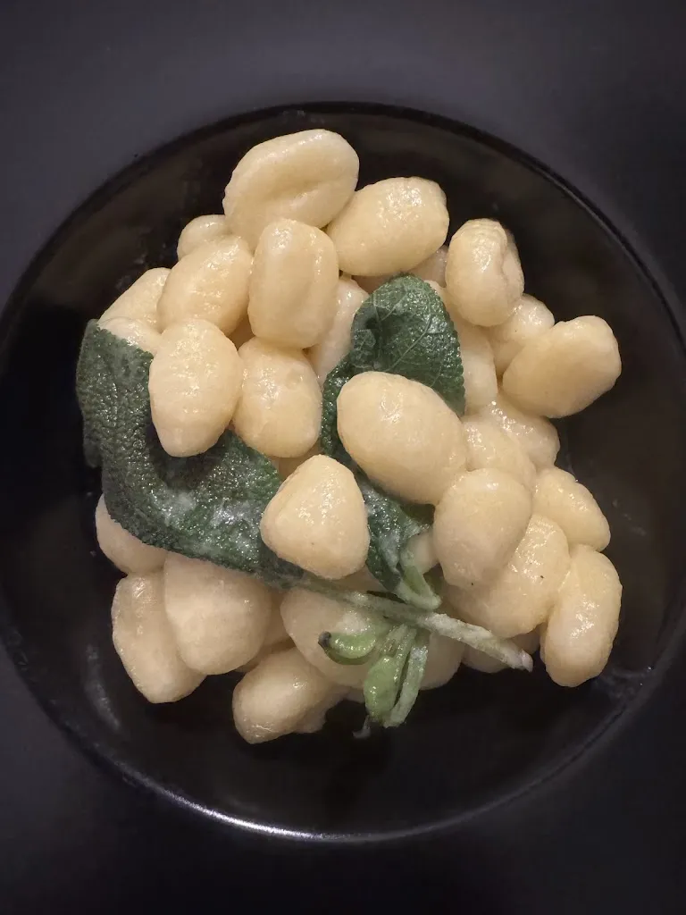 Sarah Monroe_La Terrazza - Pasta artigianale al mattarello_Mogliano_review