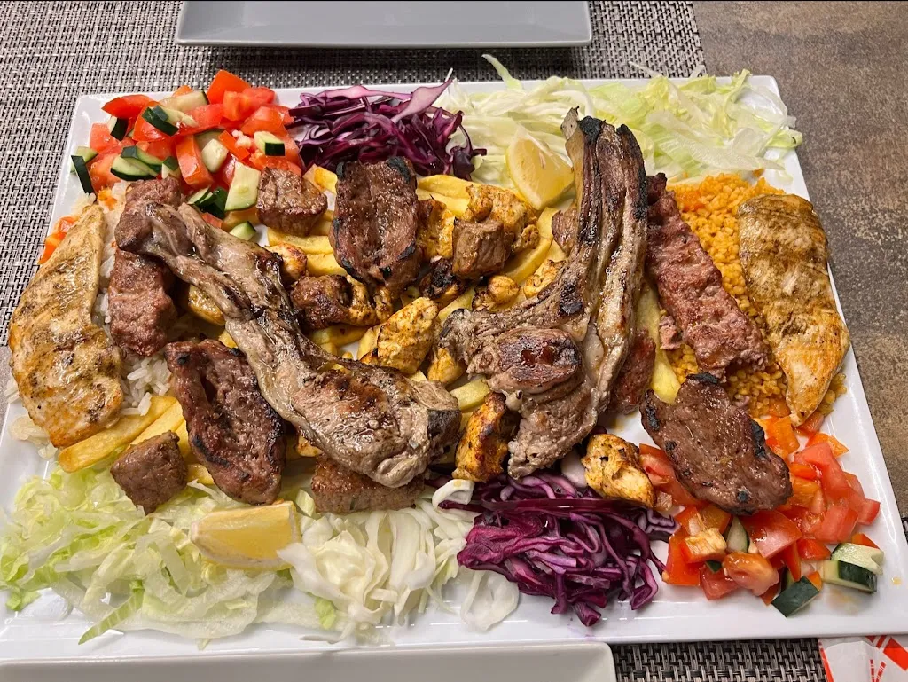 Istanbul Kebab Grill House 12_Mogliano_slider_image_3