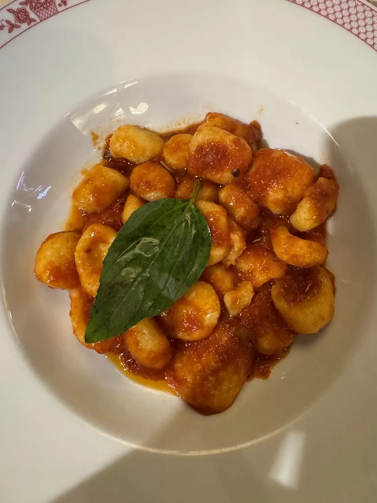 Sarah Monroe_Pizzalonga Da Pino_Mogliano_review