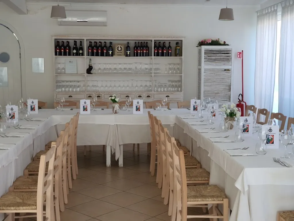 WHITE restaurant_Casarano_slider_image_1