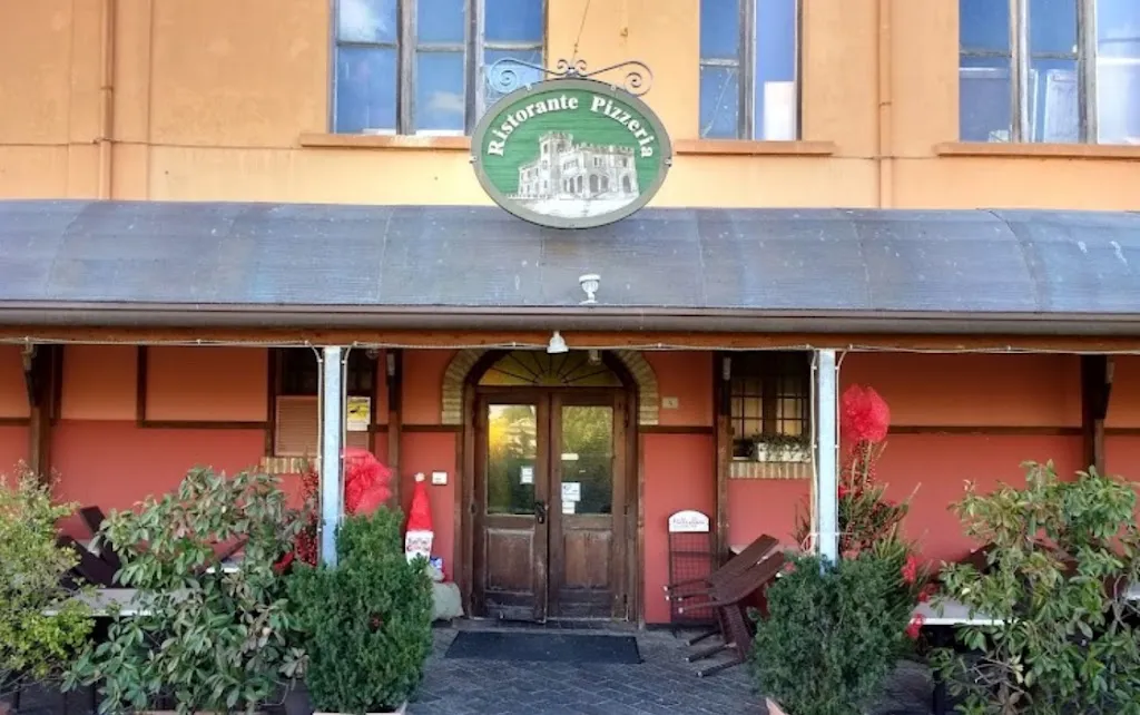 Chiostro Dell'avis restaurant in Mondolfo