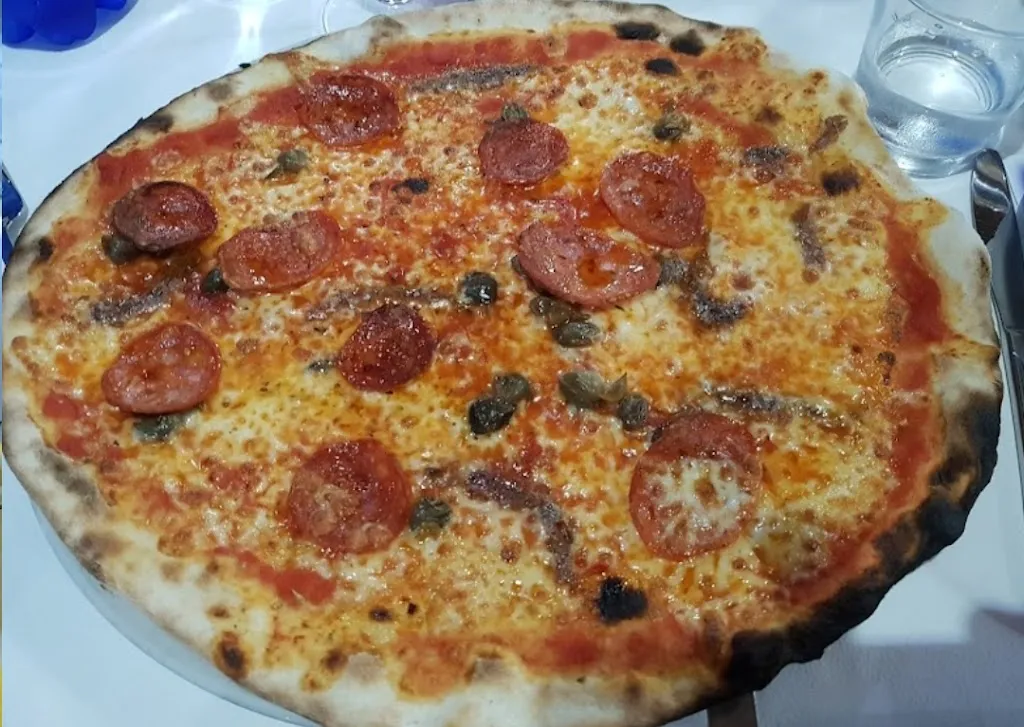 Gianluca pierfederici_Boria Aroldo Alb. Rist. Il Gabbiano. Pizzeria_Mondolfo_review