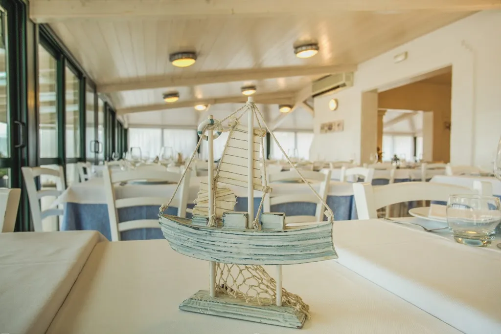 Da Fabio by Puntiron's restaurant in Mondolfo