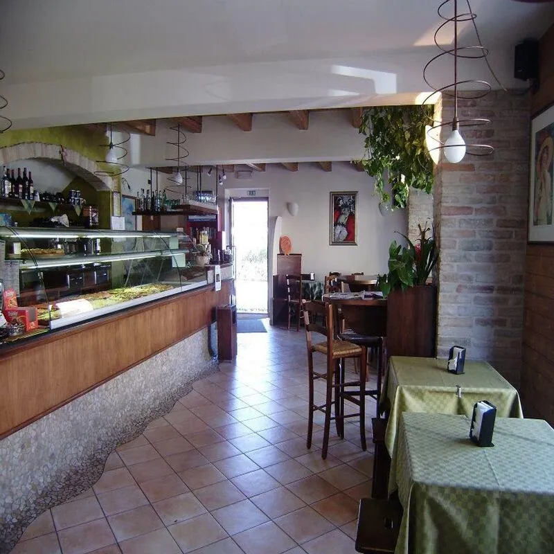 Pizzeria Mille Voglie restaurant in Mondolfo