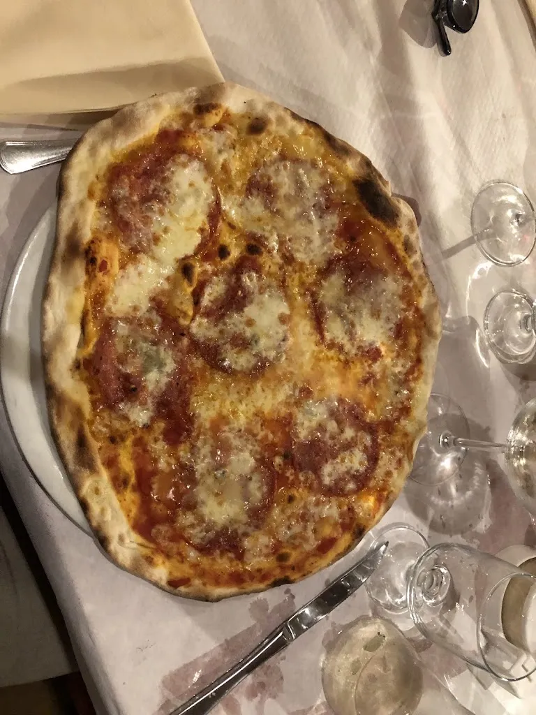 Max Driessen_Pizzeria 4 Venti_Montalto delle Marche_review