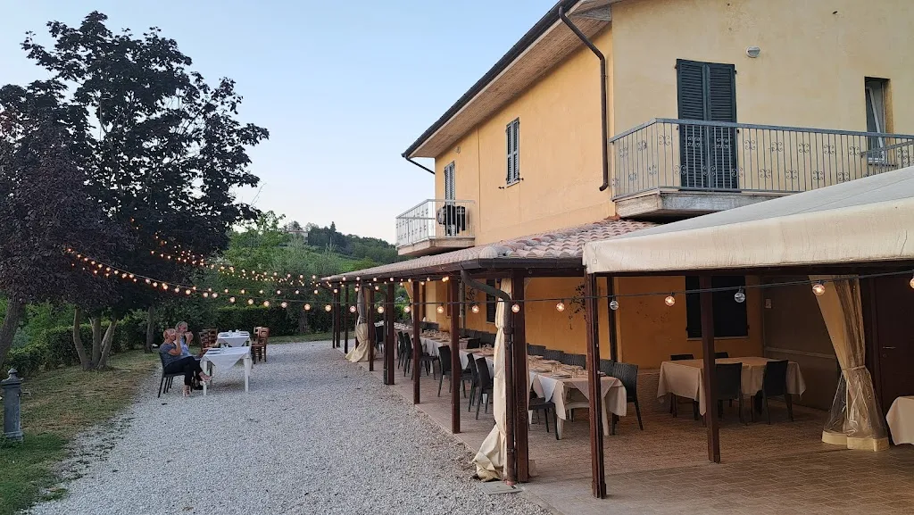 Agriturismo Due Pini_Montalto delle Marche_slider_image_1