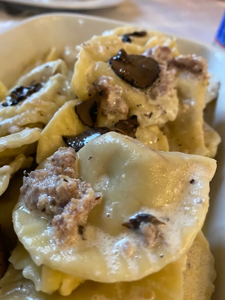 Agriturismo Due Pini_Montalto delle Marche_slider_image_3