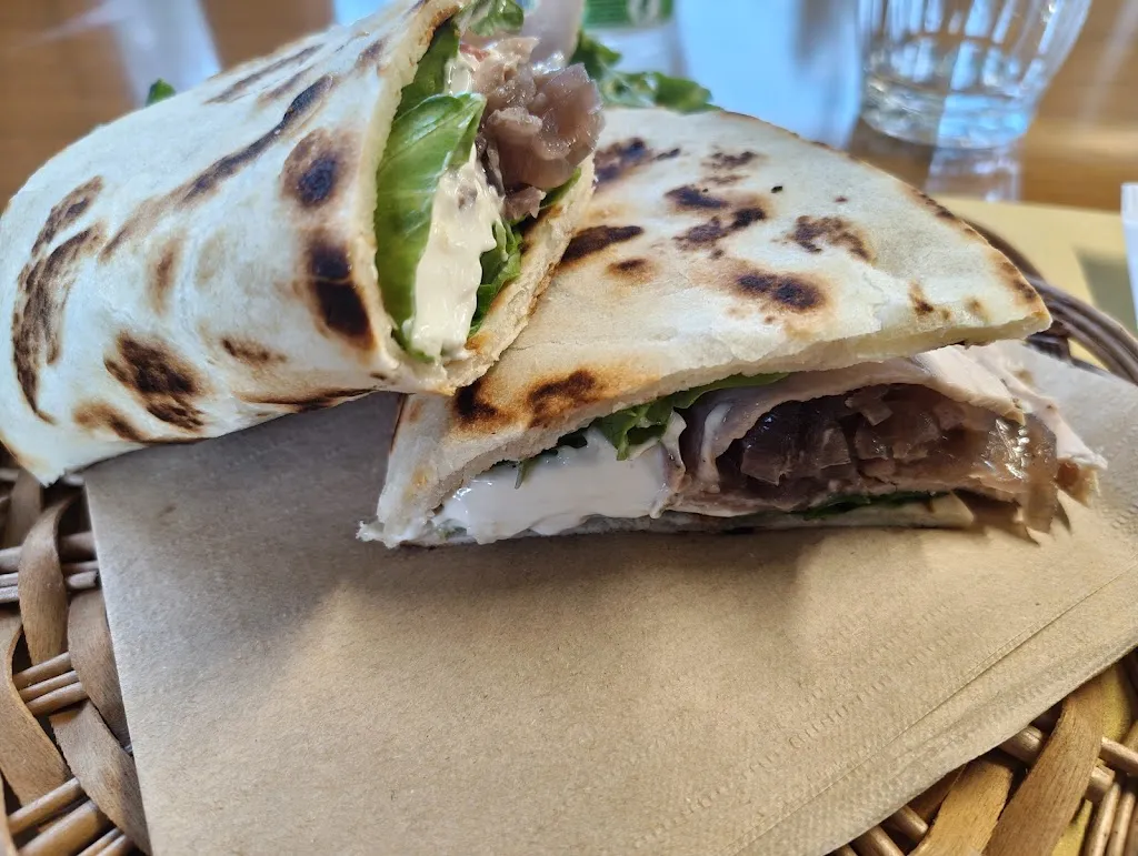 Chiosco "GREENPIADA" restaurant in Monte Grimano Terme