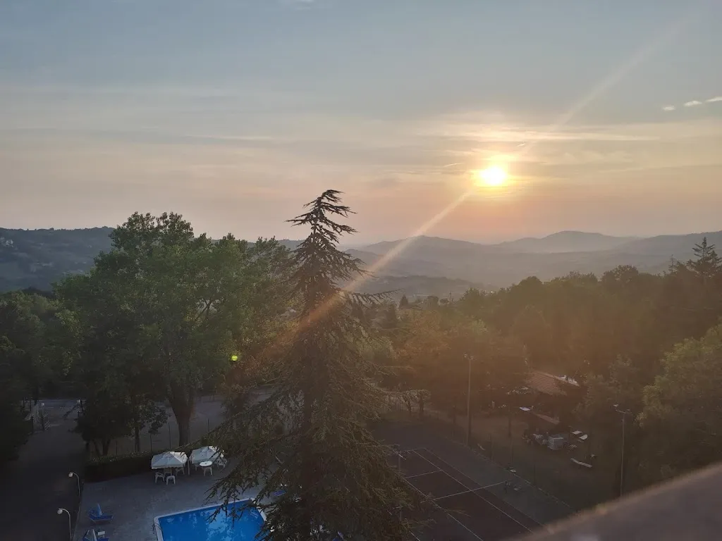 Giorgio Giorgi_Hotel Nord Ovest_Monte Grimano Terme_recensione