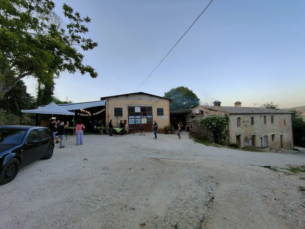 Agriturismo Giulietto Mecozzi restaurant in Monte San Martino