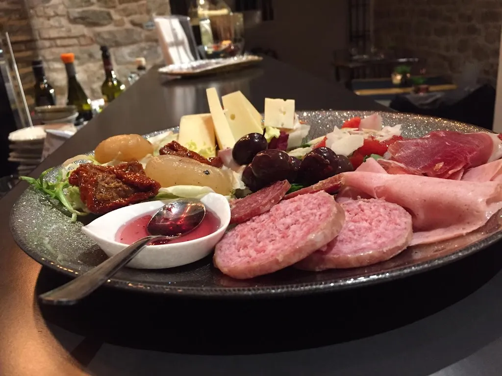 Le Segrete di Palazzo Urbani_Monte San Martino_slider_image_2