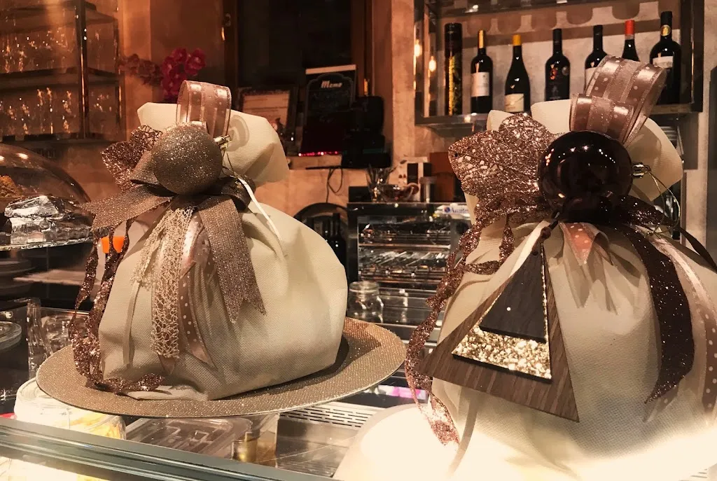 Le Segrete di Palazzo Urbani_Monte San Martino_slider_image_3