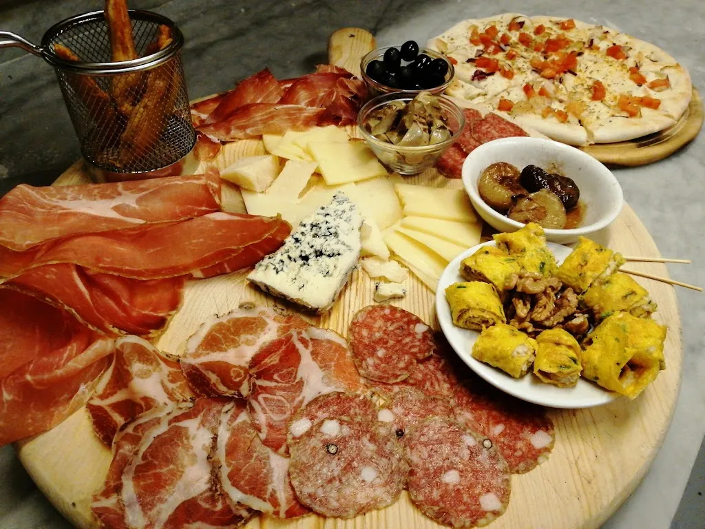 Excalibur Pub Pizzeria_Monte San Vito_slider_image_2