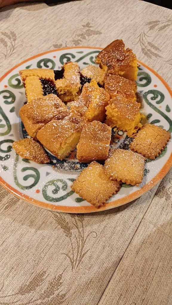 BENEDETTA T_Agriturismo La Vecchia Cantina Casinina_Montecalvo in Foglia_review