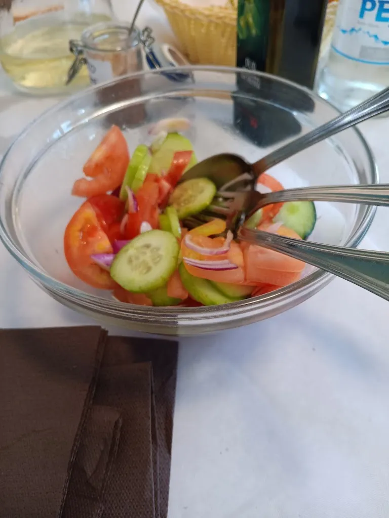 Roberto Dipalo_Ristorante Il Crinale_Montecalvo in Foglia_recensione