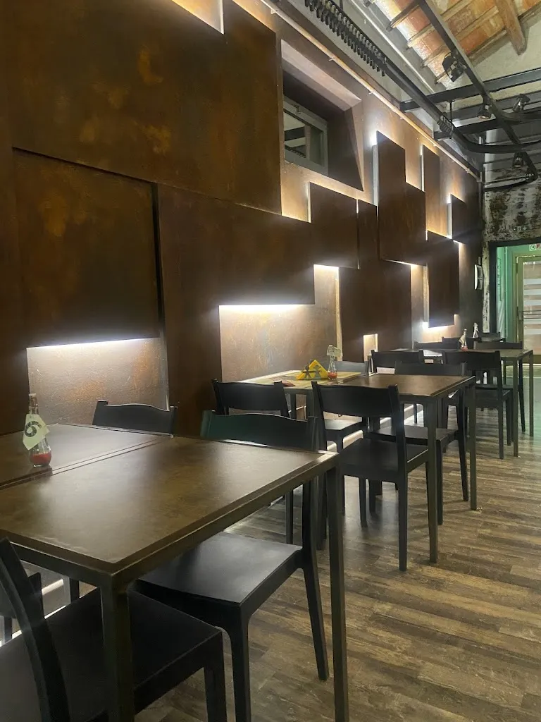 Francesca_Pub La Bestia_Monte San Giusto_review