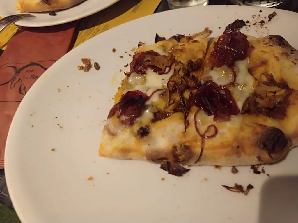 Valentina Di Carlo_Pub La Bestia_Monte San Giusto_review