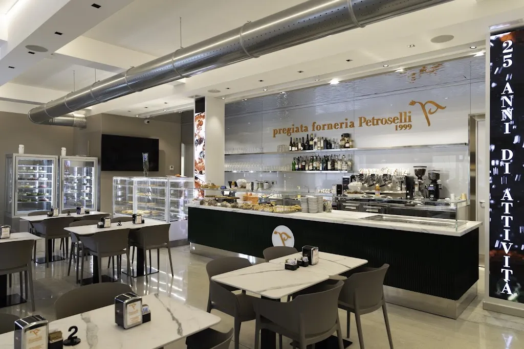 Petroselli Pregiata Forneria_Monte San Giusto_slider_image_3