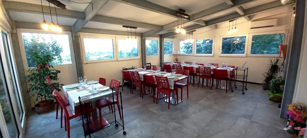 Società Agricola Fenucci Raffaele Ristorante Agricolo_Montecarotto_slider_image_1