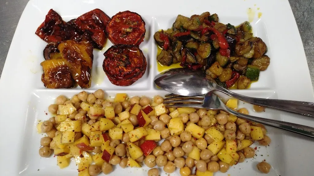 Società Agricola Fenucci Raffaele Ristorante Agricolo_Montecarotto_slider_image_3