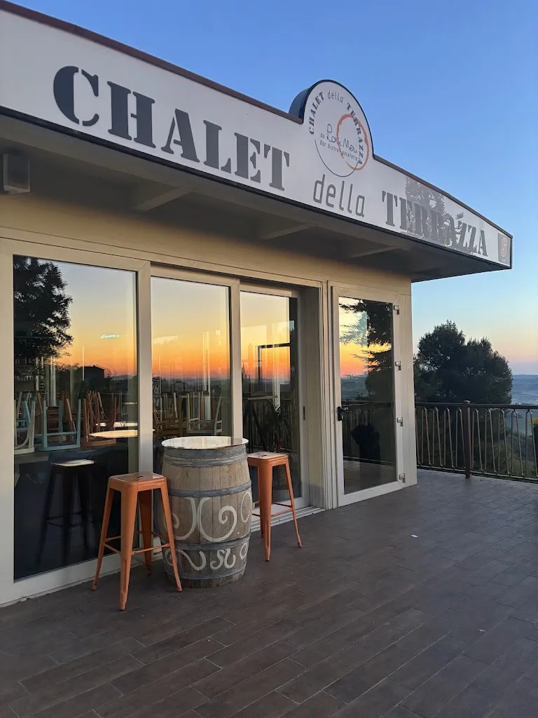 Chalet Della Terrazza da Lori Meri restaurant in Montecarotto