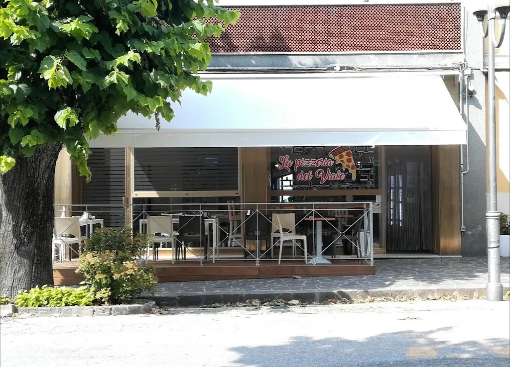 La pizzeria del Viale restaurant in Montecarotto