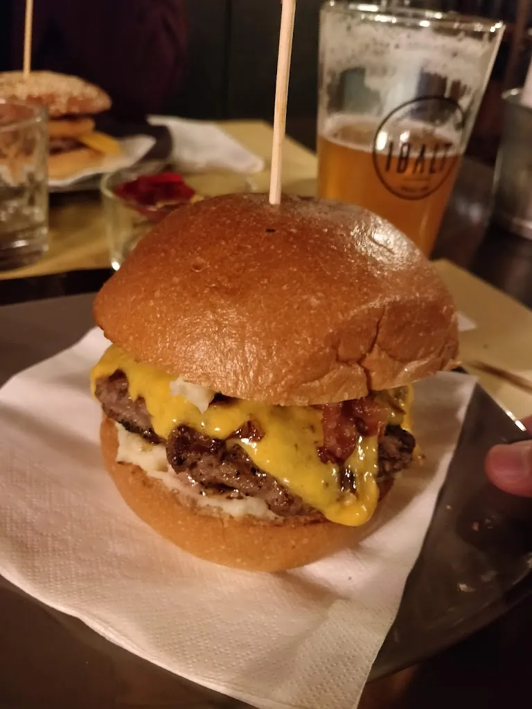 SIR MAC LEAN OF VITALI VALENTINA_Montecassiano_slider_image_3