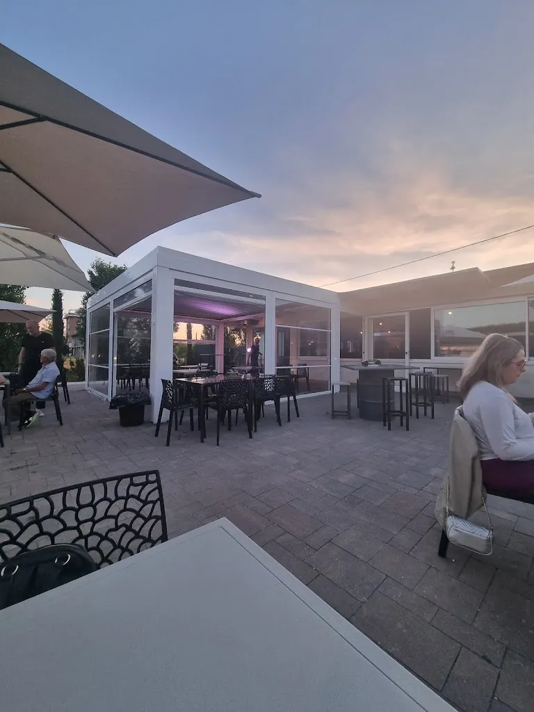 Gianluca Francalancia_MîDà Social Pub_Montecassiano_review