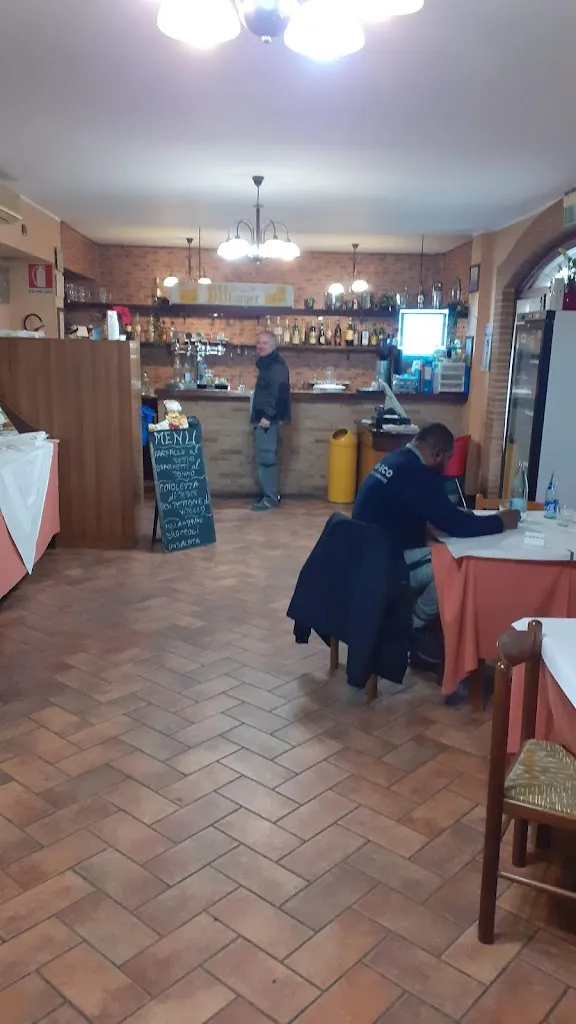 GIUSEPPE MOBILI_Ristorante Pizzeria Nuovo Liola'_Montecassiano_review