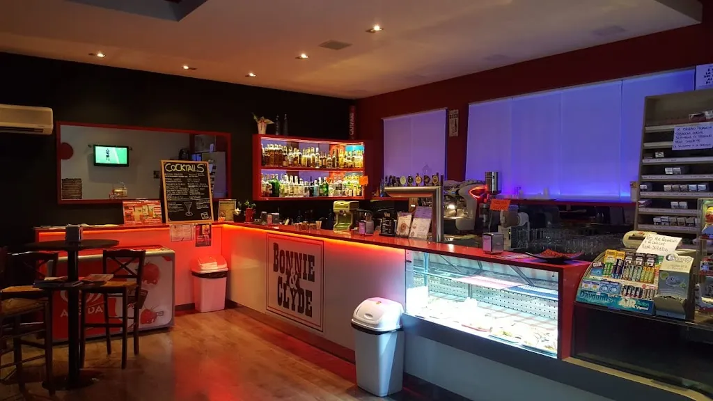 Bonnie&Clyde Bar restaurant in Montecassiano