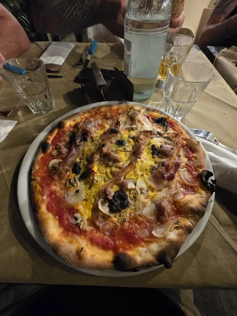 Pizzeria Il Mulino_Montecosaro_slider_image_2