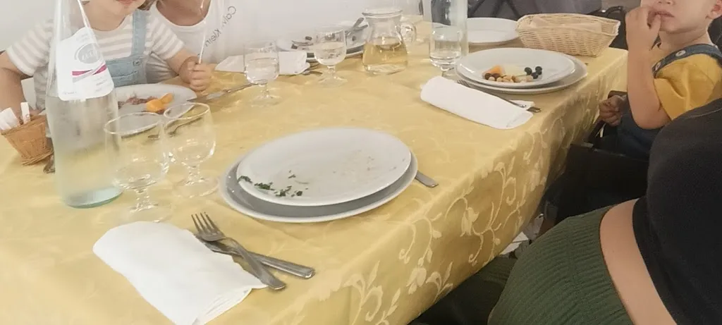 Jessy Sto_Agriturismo i porfiri_Montecosaro_review