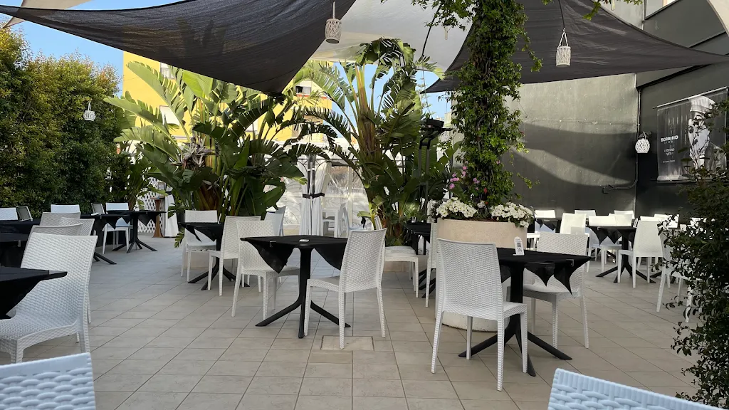 Chaplin_Casarano_slider_image_1